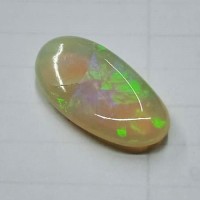 Natural Opal 04.85 Carat (05.33 Ratti)